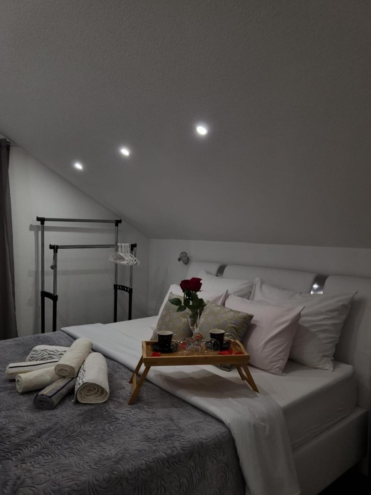 Luxury Apartment Megy Otočac Dış mekan fotoğraf
