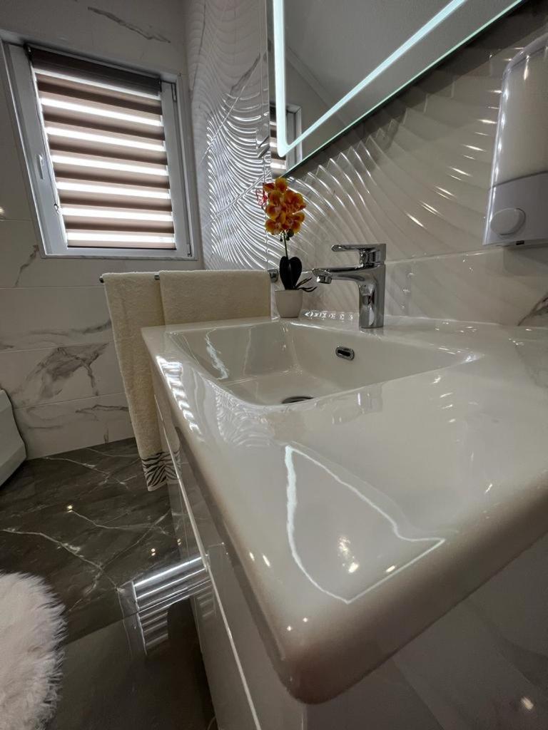 Luxury Apartment Megy Otočac Dış mekan fotoğraf